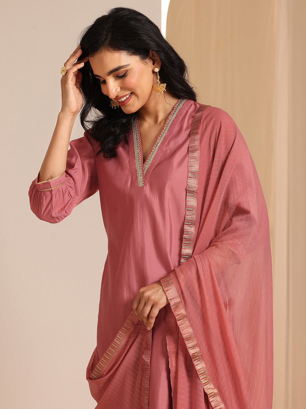 Gerua Peach Solid Silk Blend Straight Suit Set With Dupatta