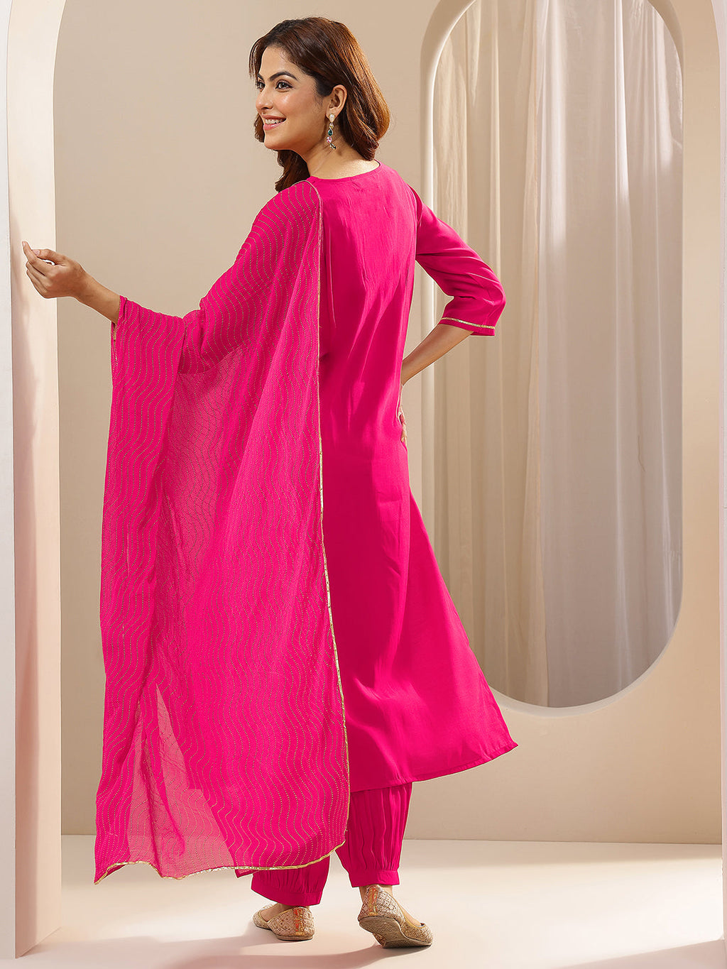 Gerua Pink Solid Silk Blend Straight Suit Sets With Dupatta