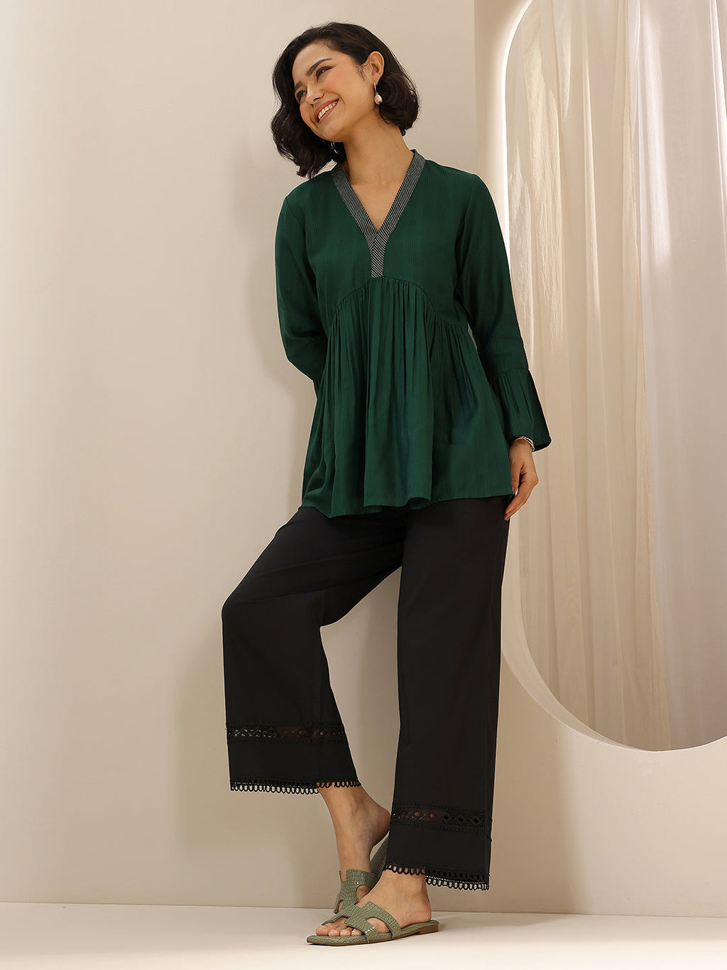 Libas Black Solid Cotton Palazzos