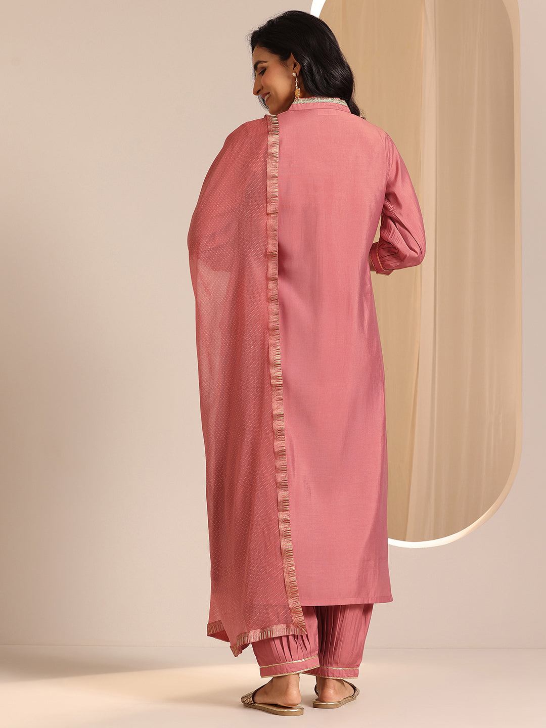 Gerua Peach Solid Silk Blend Straight Suit Set With Dupatta