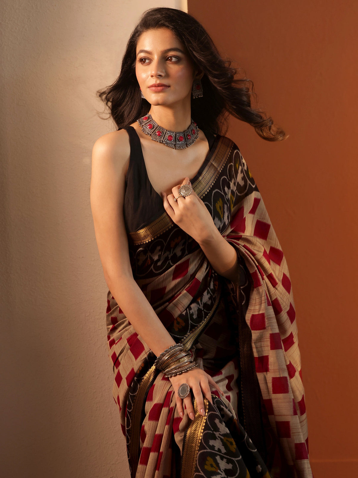 Libas Beige Printed Silk Blend Saree With Unstitched Blouse Piece