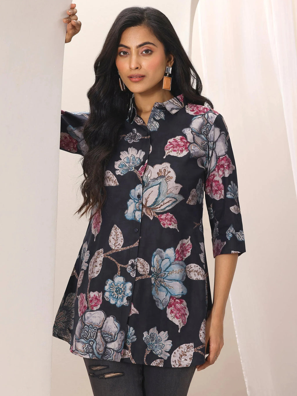 Libas Black Printed Silk Blend Straight Short Kurti