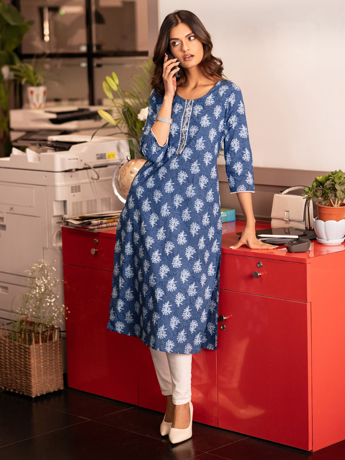 Libas Blue Printed Cotton Straight Kurta
