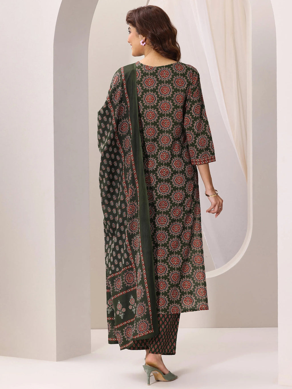 Libas Green Printed Cotton Straight Suit Set With Dupatta