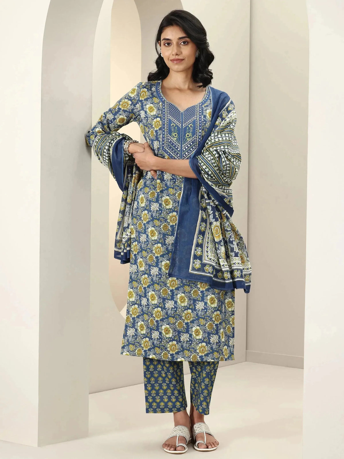 Libas Blue Printed Cotton Straight Suit Sets With Dupatta