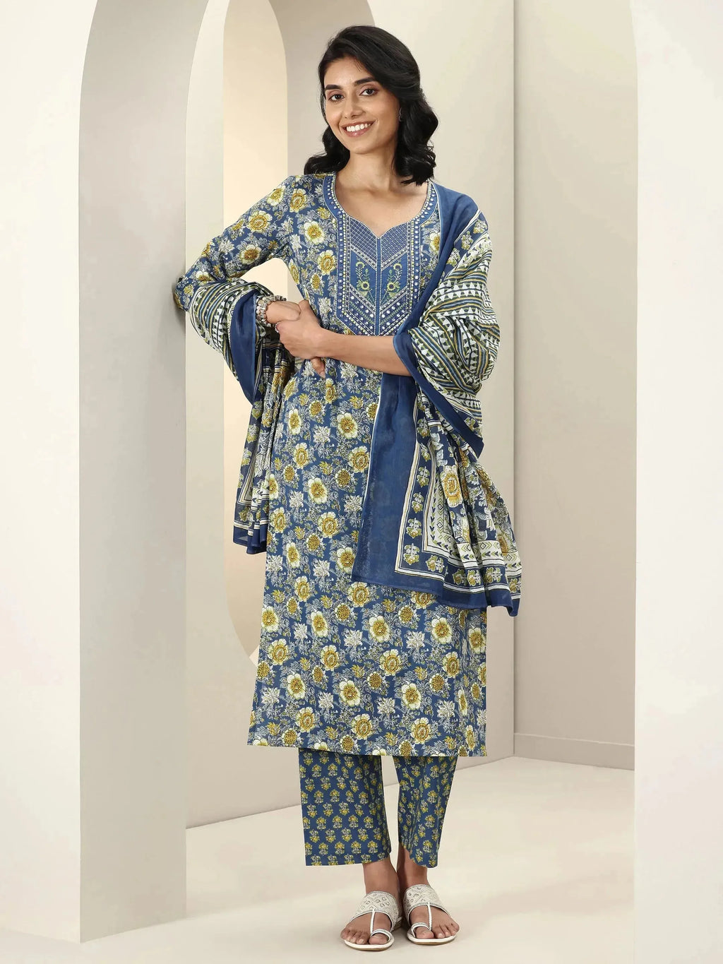 Libas Blue Printed Cotton Straight Suit Sets With Dupatta