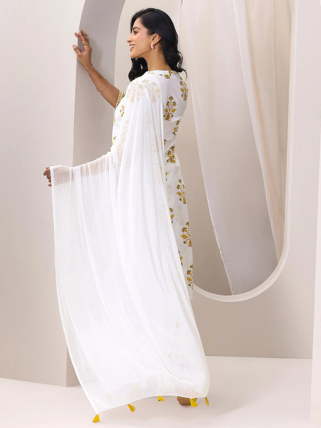 Libas White Printed Cotton Blend Straight Suit Set With Dupatta