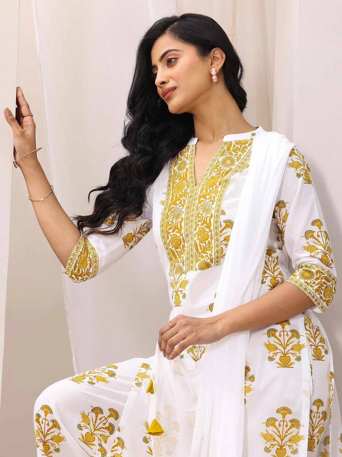 Libas White Printed Cotton Blend Straight Suit Set With Dupatta
