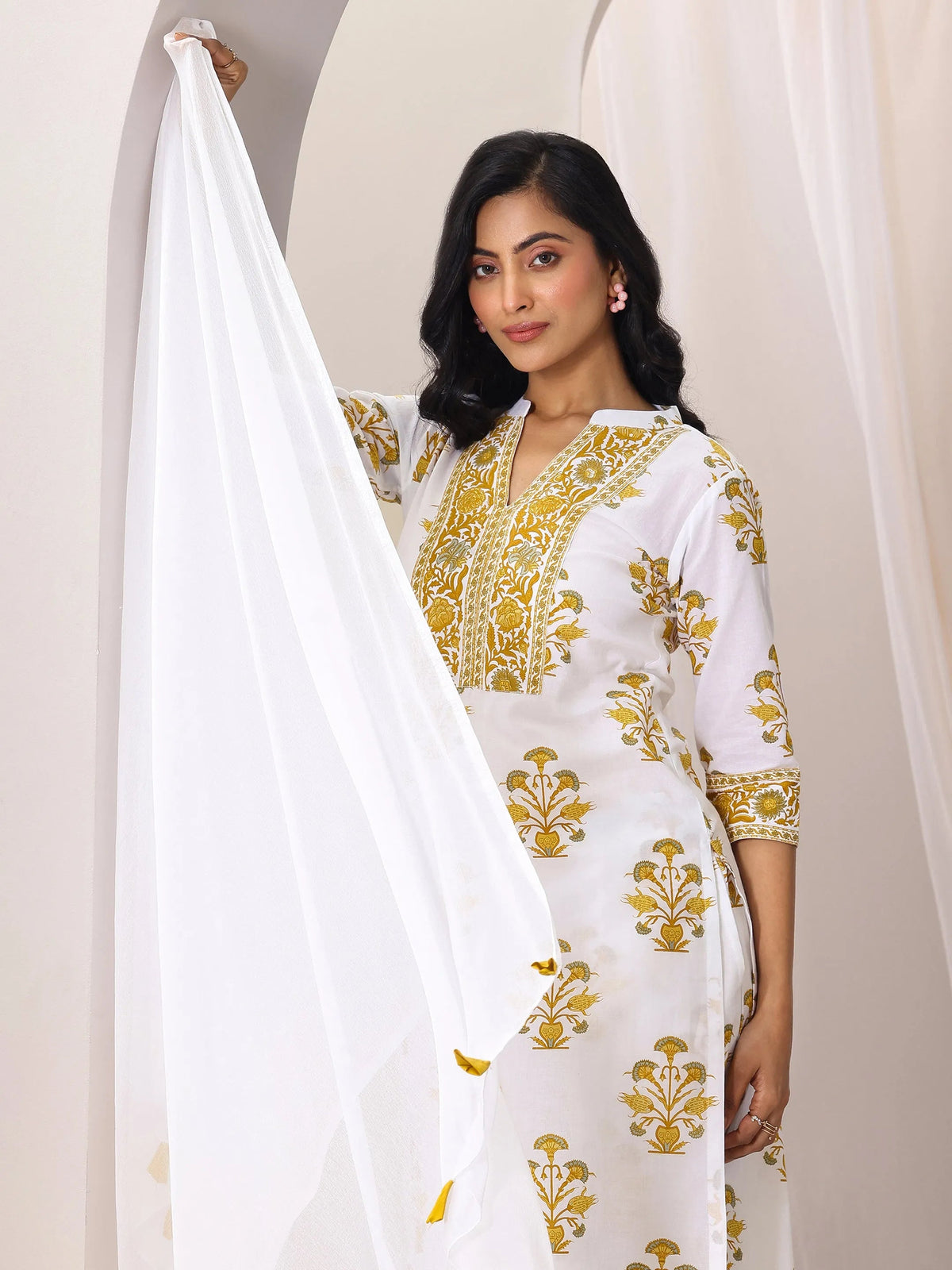 Libas White Printed Cotton Blend Straight Suit Set With Dupatta