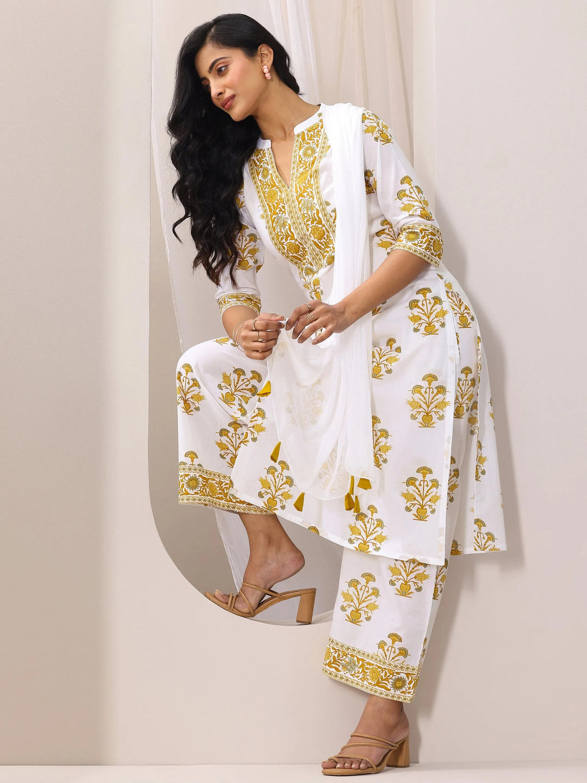 Libas White Printed Cotton Blend Straight Suit Set With Dupatta