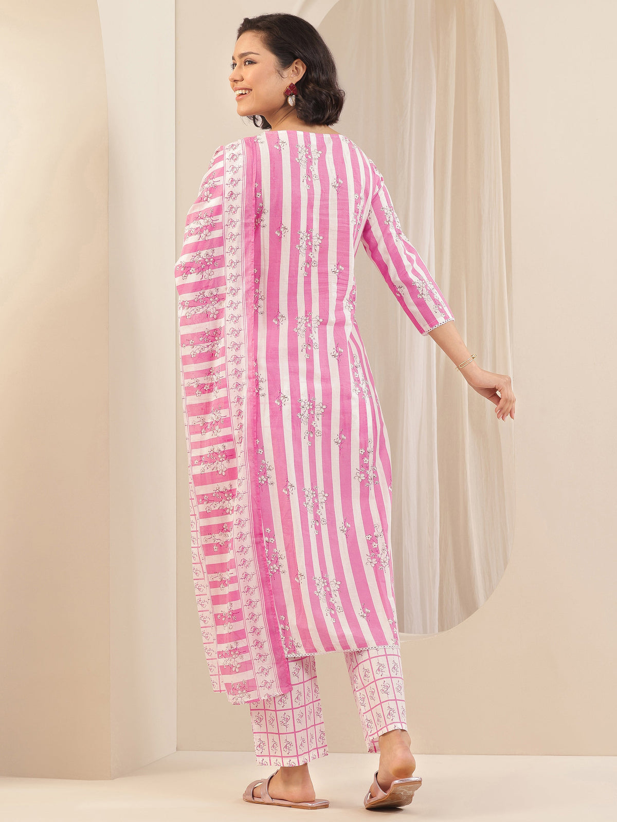 Libas Pink Printed Cotton Straight Suit Sets With Dupatta