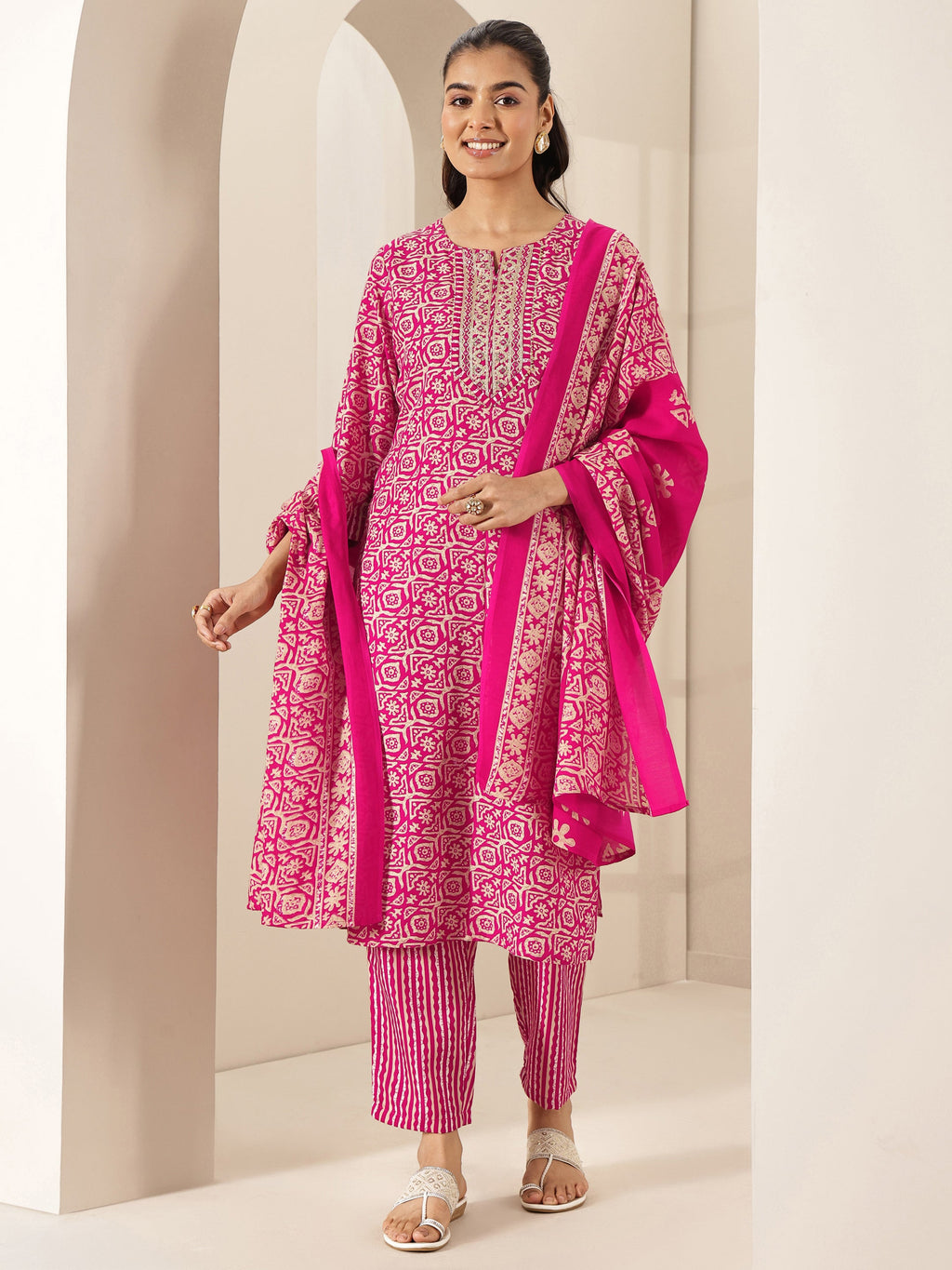 Libas Pink Printed Cotton Blend Straight Suit Sets With Dupatta