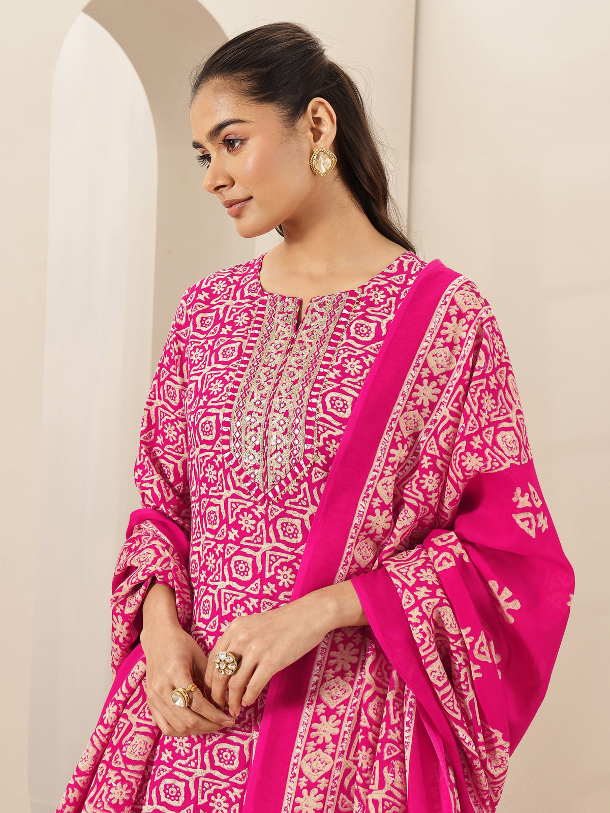 Libas Pink Printed Cotton Blend Straight Suit Sets With Dupatta