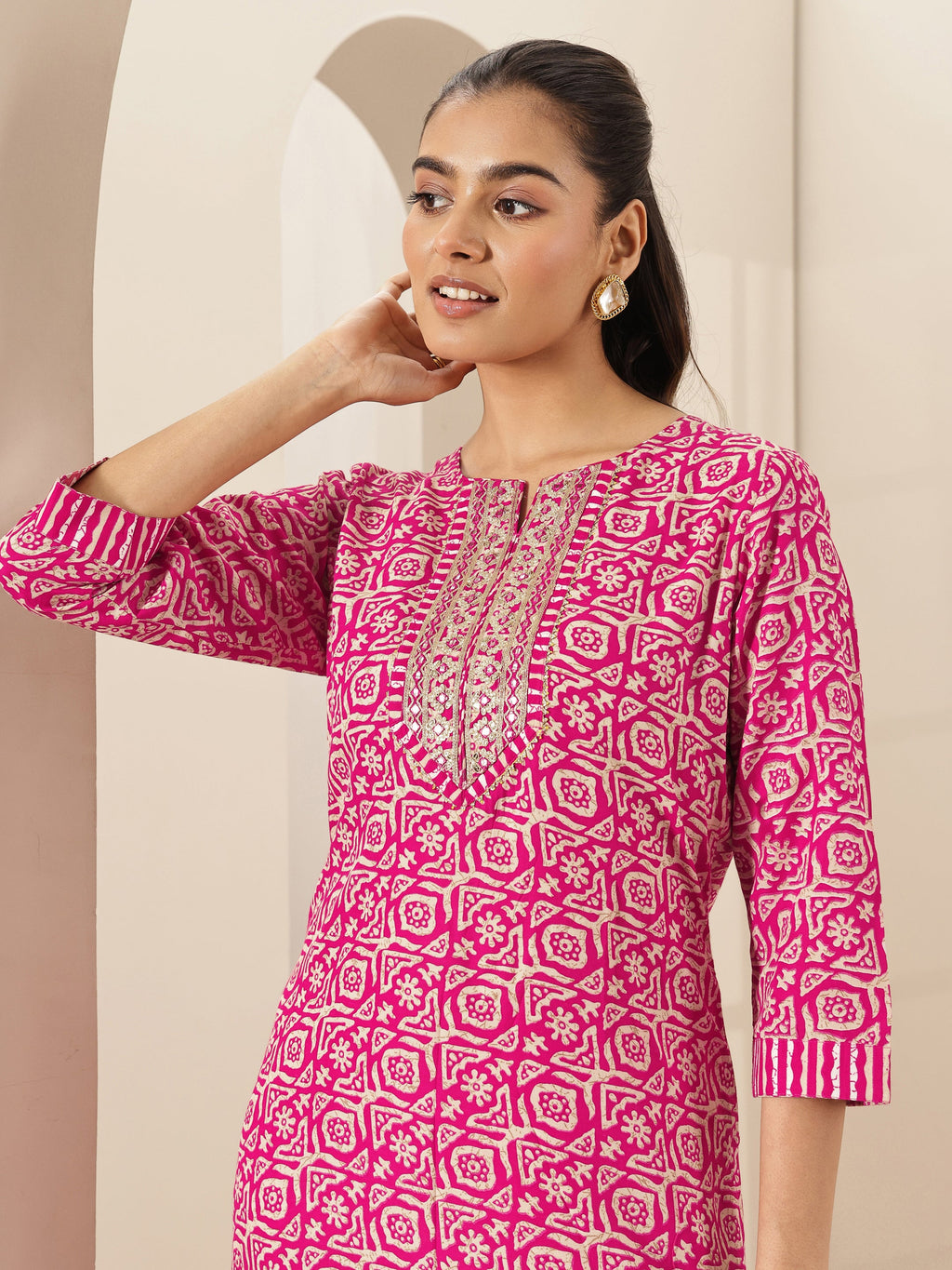 Libas Pink Printed Cotton Blend Straight Suit Sets With Dupatta