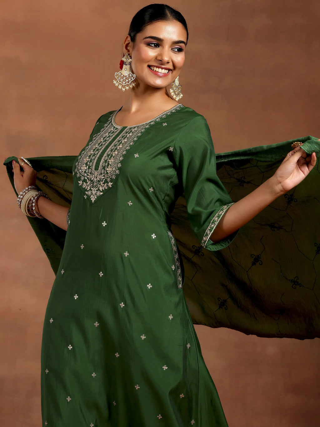 Gerua Green Embroidered Silk Blend Straight Suit With Dupatta