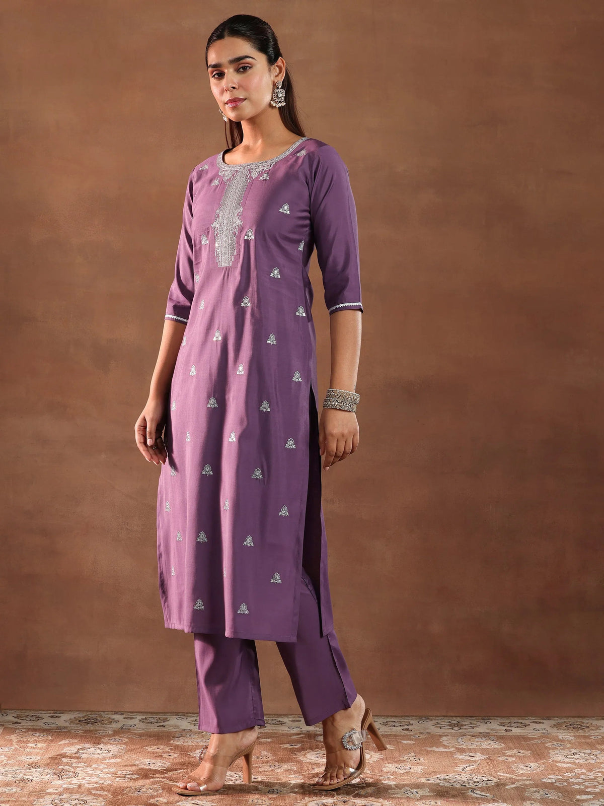 Gerua Mauve Embroidered Silk Blend Straight Suit With Dupatta