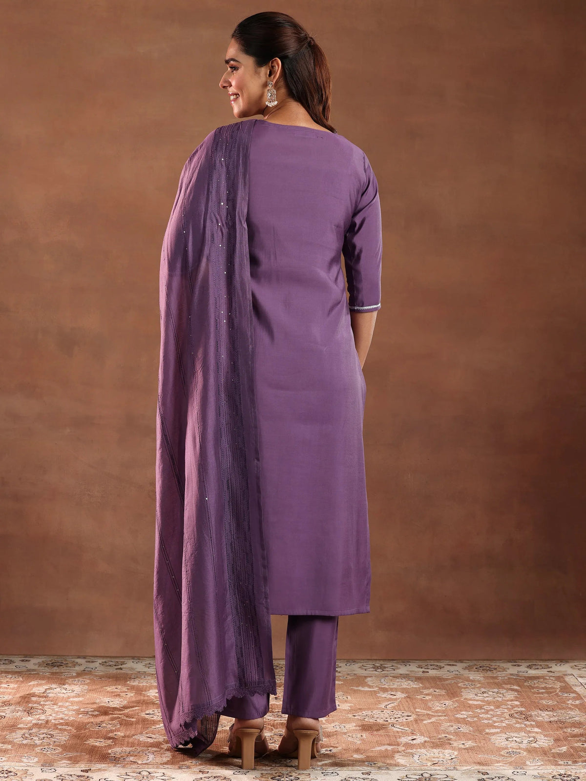 Gerua Mauve Embroidered Silk Blend Straight Suit With Dupatta