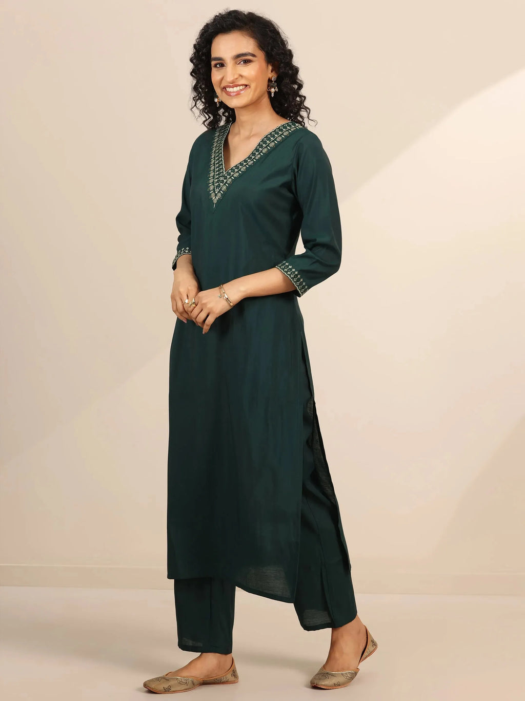 Gerua Teal Yoke Design Silk Blend Straight Suit With Dupatta