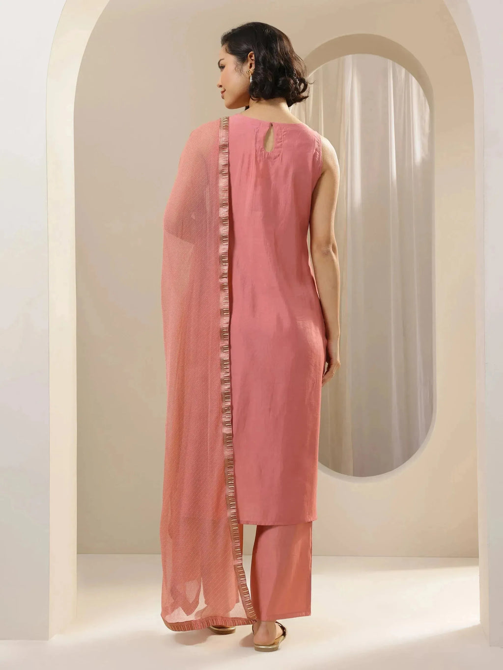 Gerua Peach Solid Silk Blend Straight Suit Sets With Dupatta
