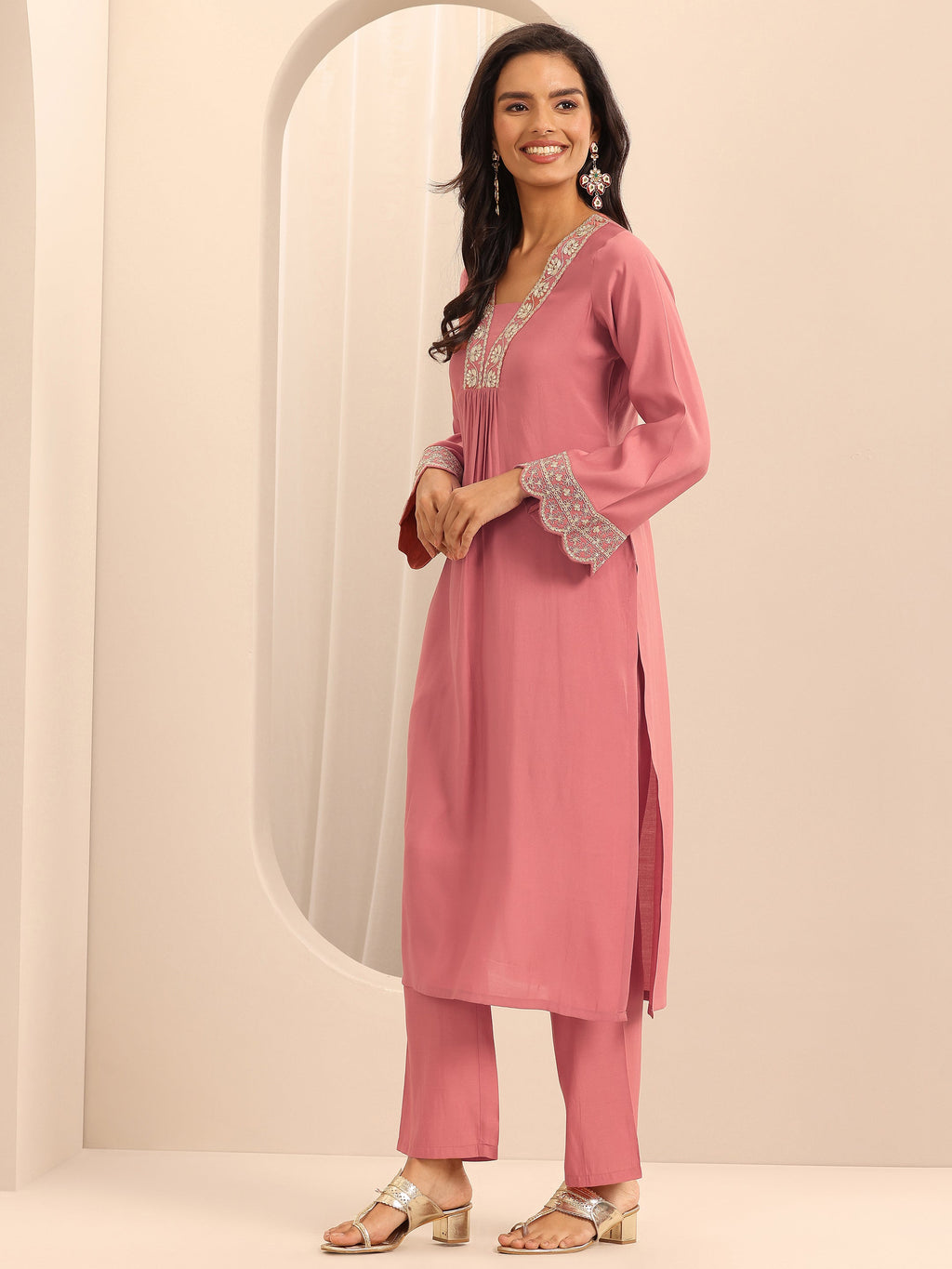 Gerua Peach Yoke Design Silk Blend Straight Suit Set With Dupatta