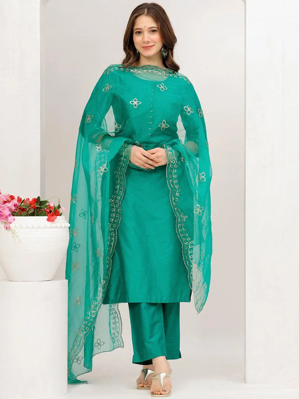 Gerua Green Solid Silk Blend Straight Suit With Dupatta