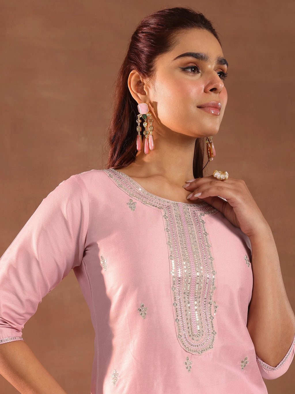 Gerua Pink Embroidered Silk Blend Straight Suit Set With Dupatta