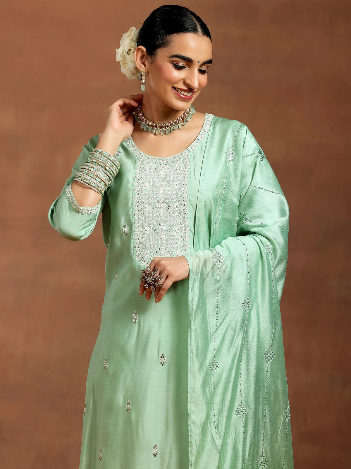 Gerua Green Embroidered Silk Blend Straight Suit With Dupatta