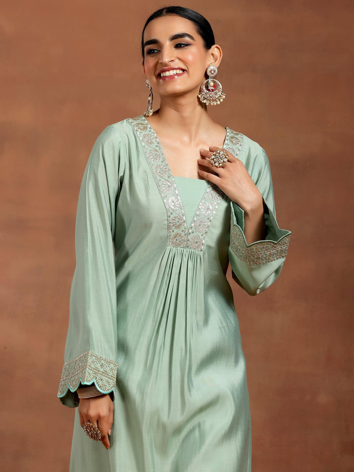 Gerua Green Yoke Design Silk Blend Straight Kurta Set
