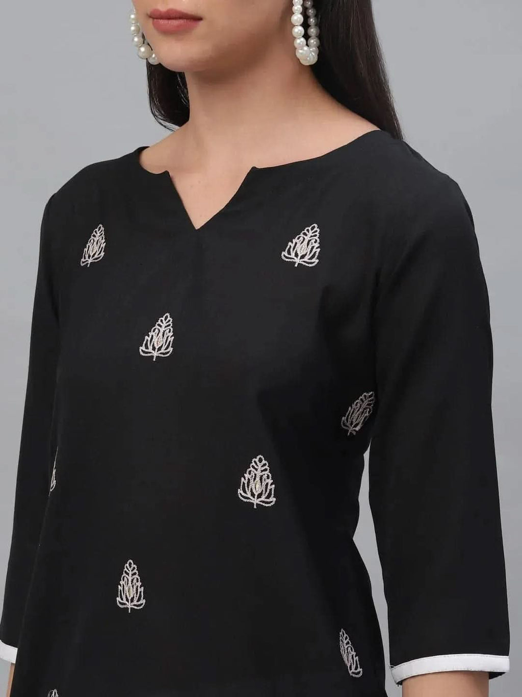 Libas Black Embroidered Rayon Kurta