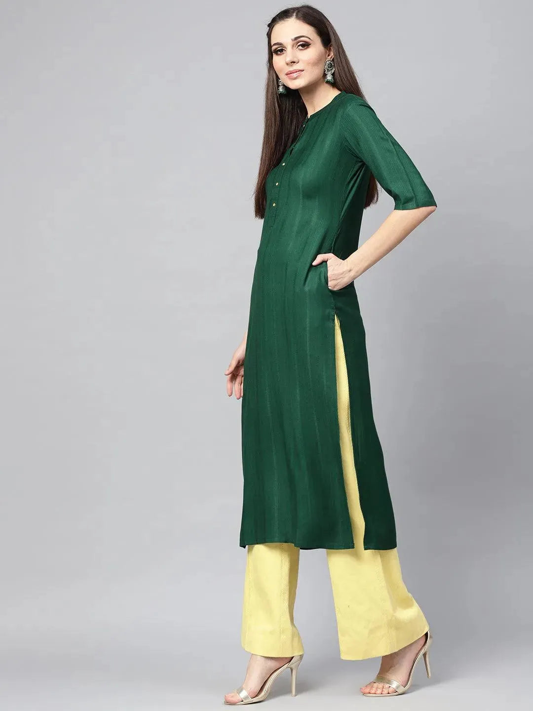 Libas Green Solid Rayon Kurta