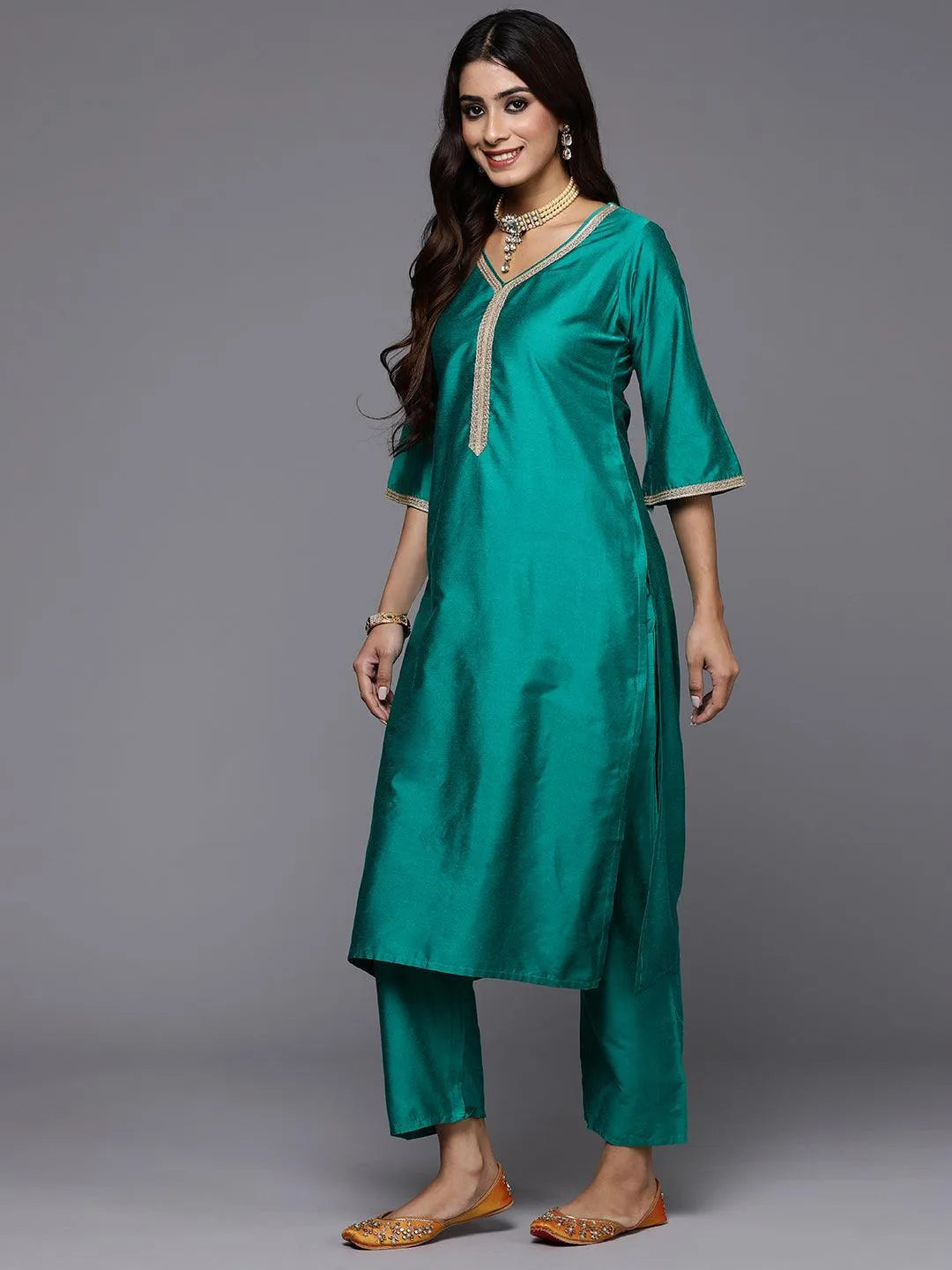 Gerua Green Solid Silk Blend Straight Suit With Dupatta