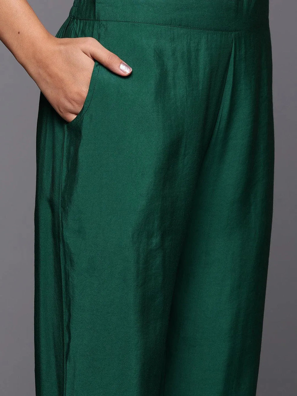 Gerua Green Solid Silk Blend Straight Suit With Dupatta