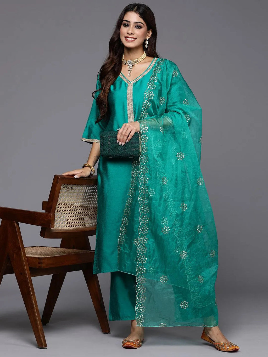Gerua Green Solid Silk Blend Straight Suit With Dupatta