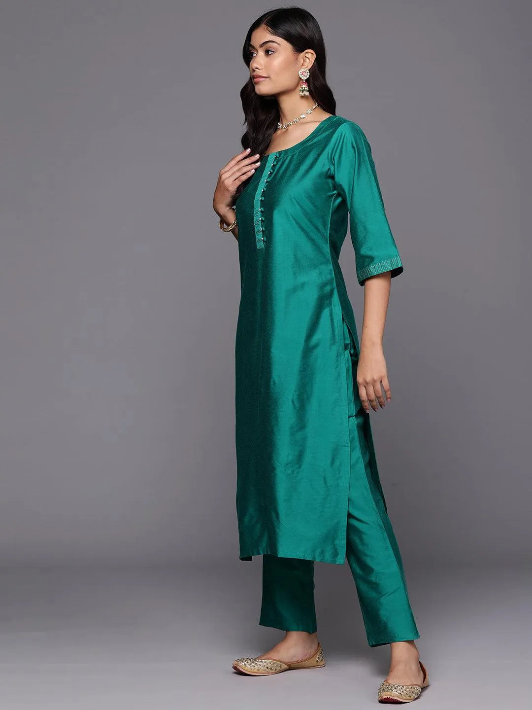 Gerua Green Solid Silk Blend Straight Suit With Dupatta