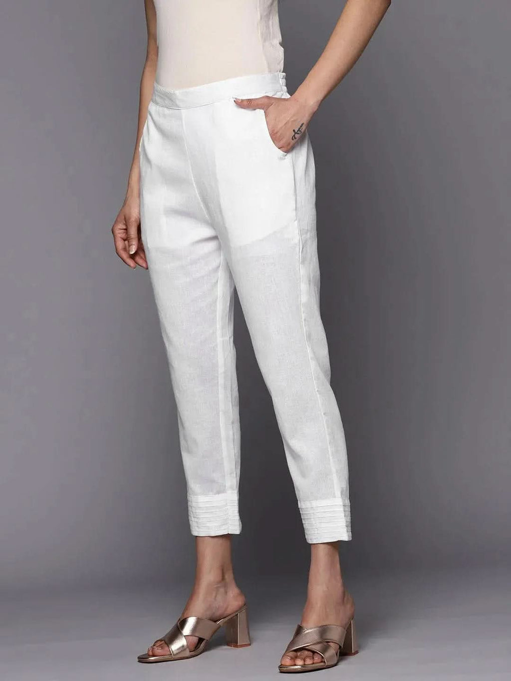 Libas White Solid Cotton Trousers