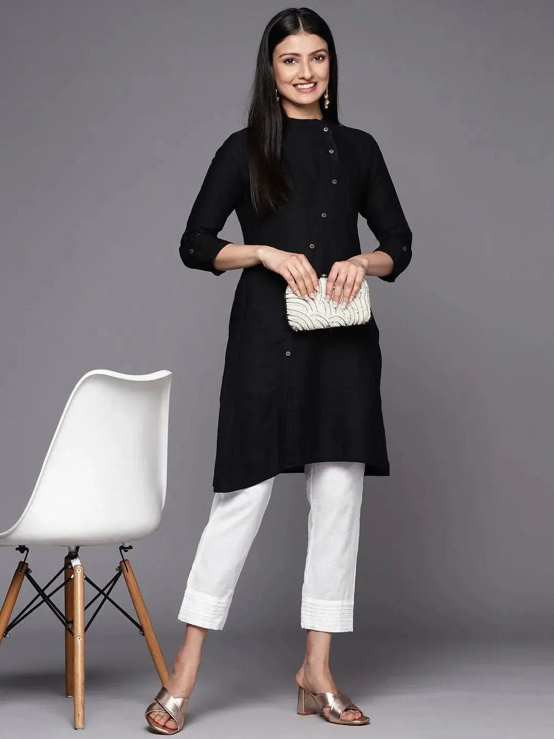 Libas White Solid Cotton Trousers